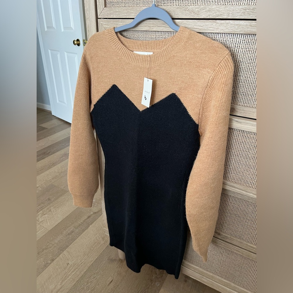 Elegant Black and Tan Women's Sweater